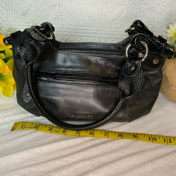 NERO GIARDINI Black Leather Handbag Patent Leather Handles with Metal Details - Picture 9 of 9